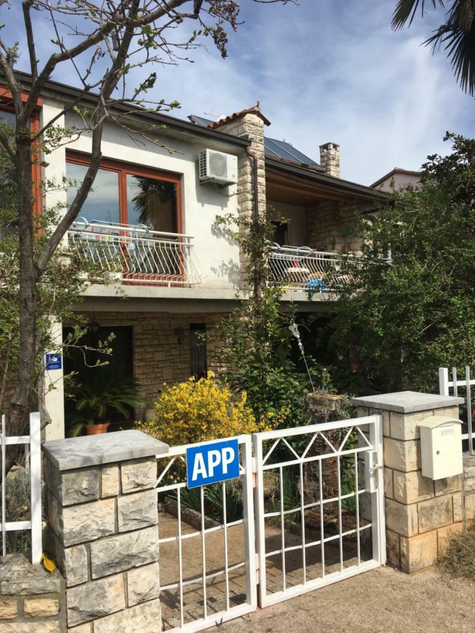 Apartments Vuica Ουμάγκ Εξωτερικό φωτογραφία